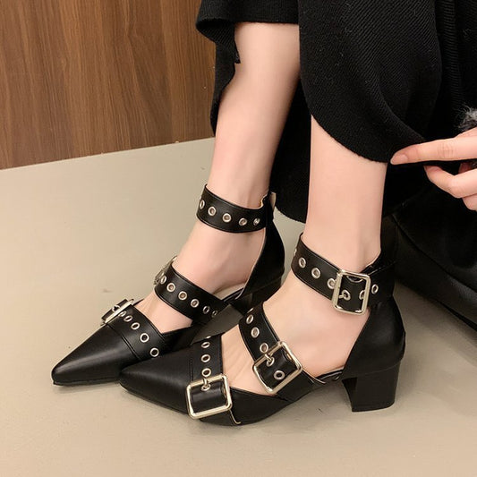 Retro Plus Size Fashion Pointed Toe Belt Buckle Women's Shoes